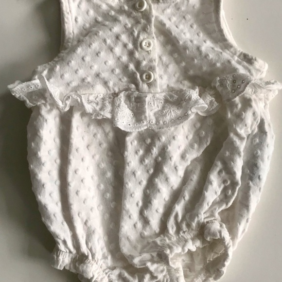Baby GAP Baby Girl Romper - 6-12 Months - Picture 2 of 3